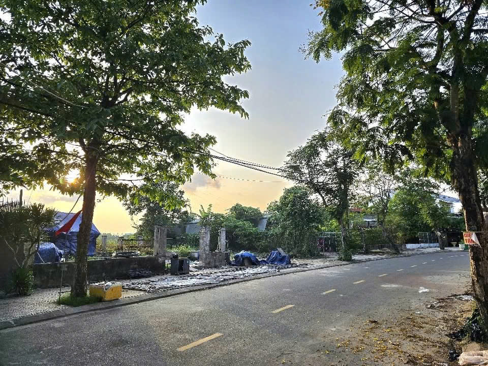Bán lô đất mặt tiền 12 Hoàng Thế Thiện - Hòa Xuân 1A- Cẩm Lệ - Thành Phố Đà Nẵng